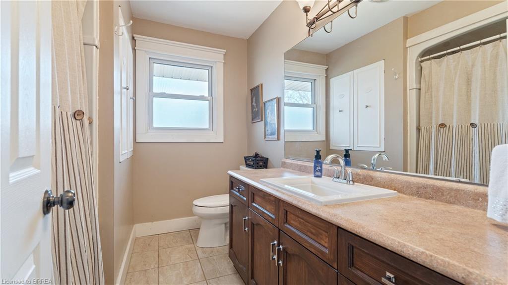 761 Lynden Road Property Photo 15