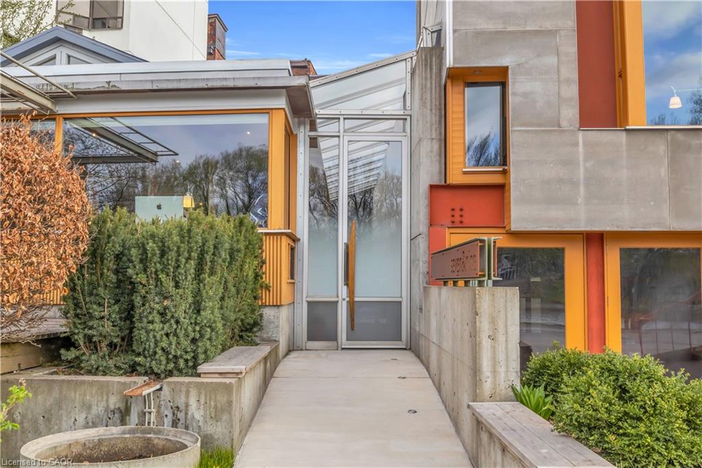 9 Cobourg Street Property Photo 4