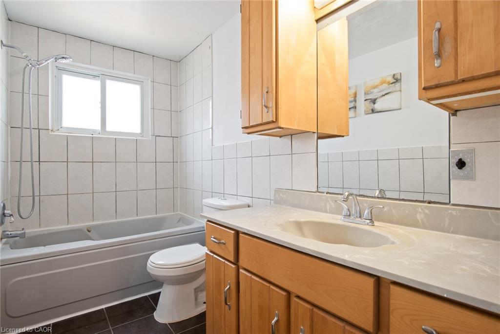 87 Christopher Drive Property Photo 24