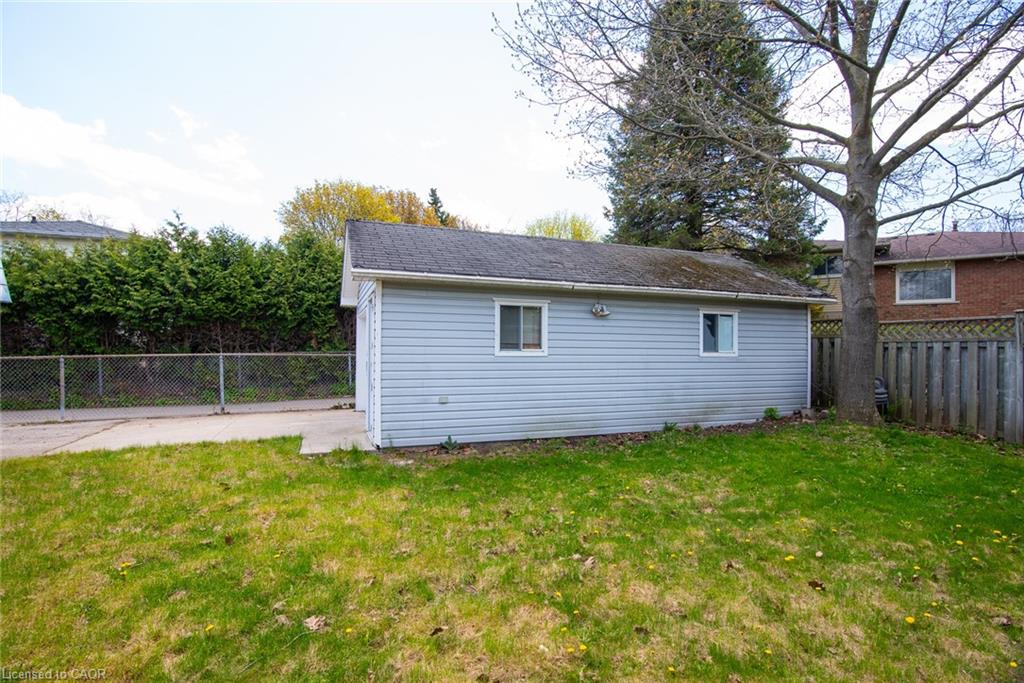 87 Christopher Drive Property Photo 30