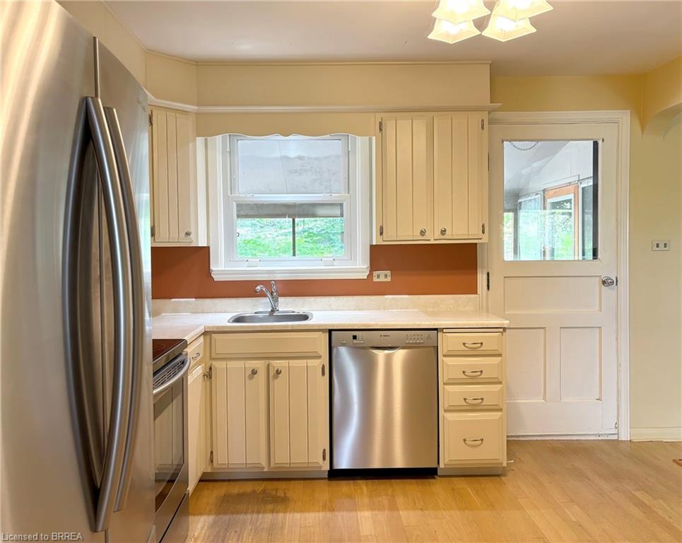 38 Slater Street Property Photo 10