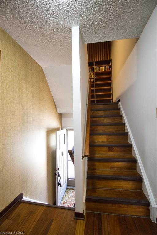 4-63 Fonthill Road Property Photo 13