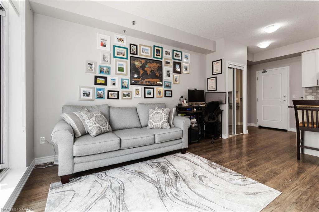 301-2490 Old Bronte Road Property Photo 6