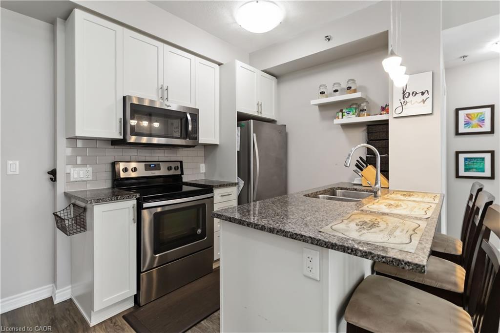 301-2490 Old Bronte Road Property Photo 10