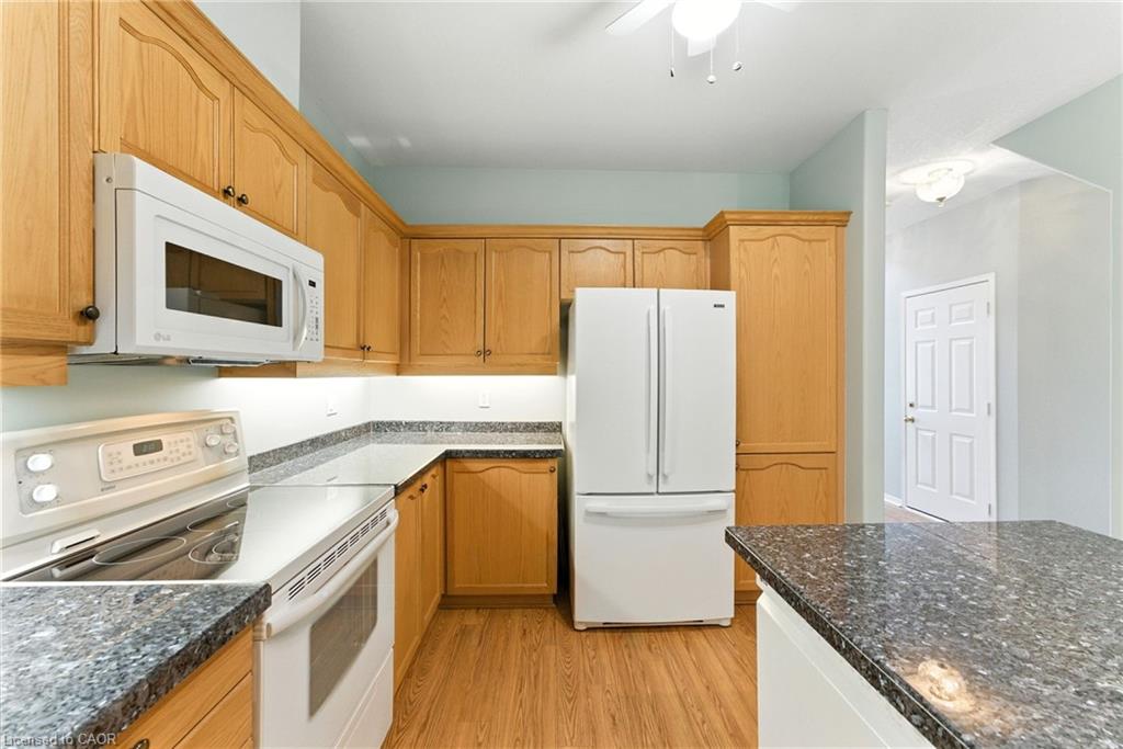 6-40 Wesleyan Court Property Photo 8