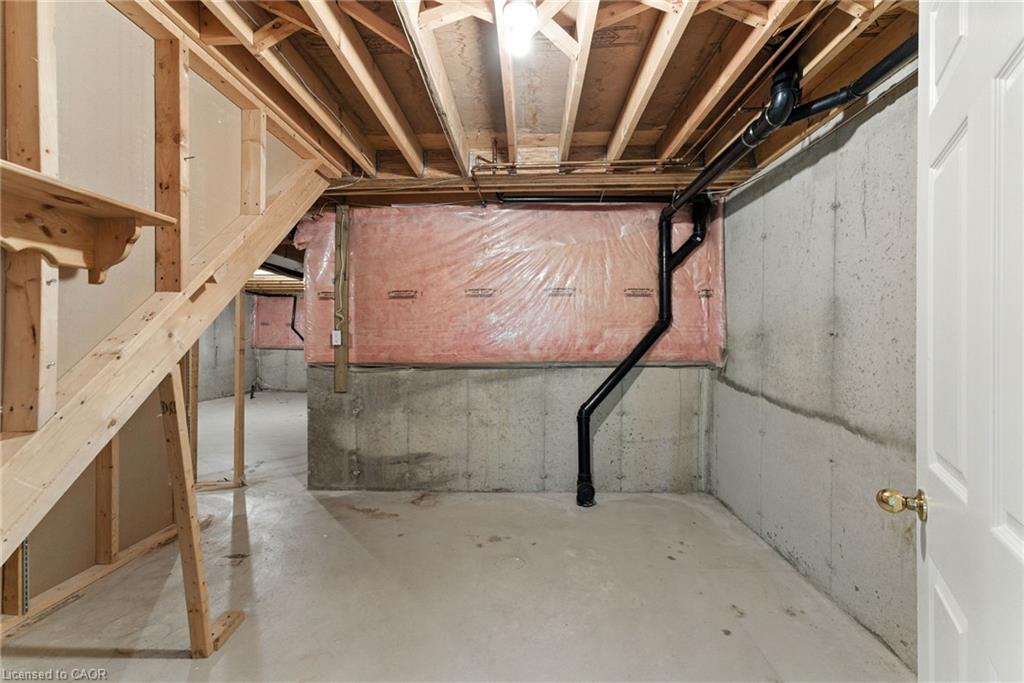6-40 Wesleyan Court Property Photo 37