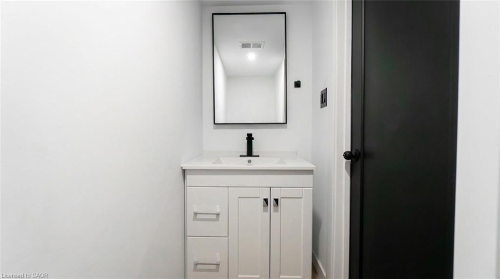 47 Front Street Property Photo 20