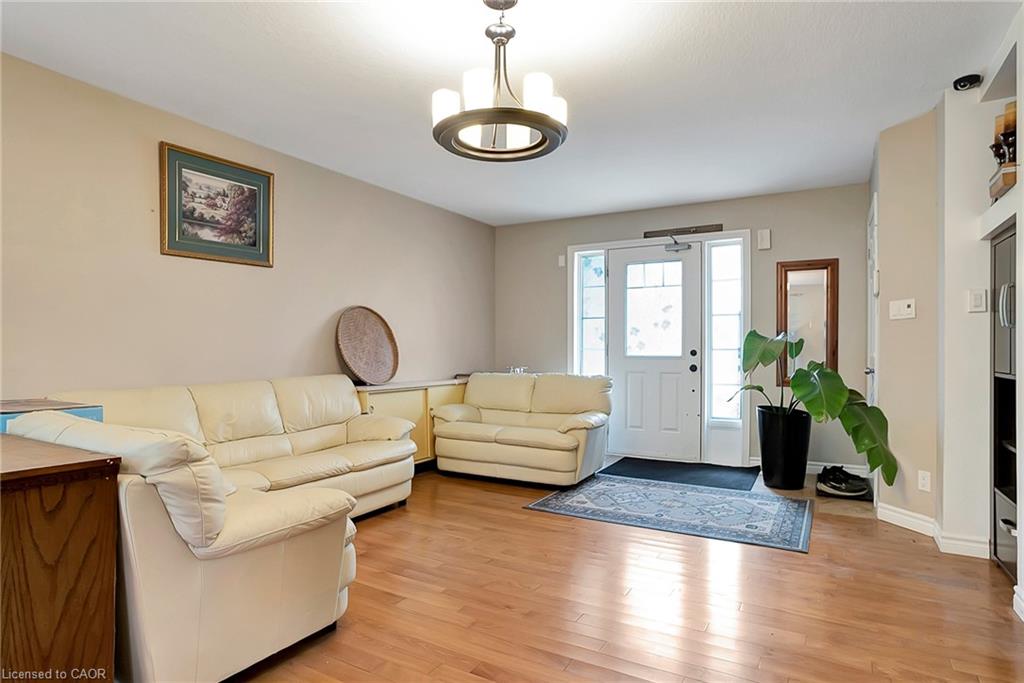 1392 Doon Village Road Property Photo 3