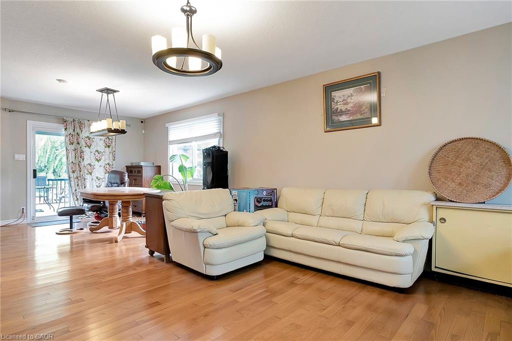 1392 Doon Village Road Property Photo 4
