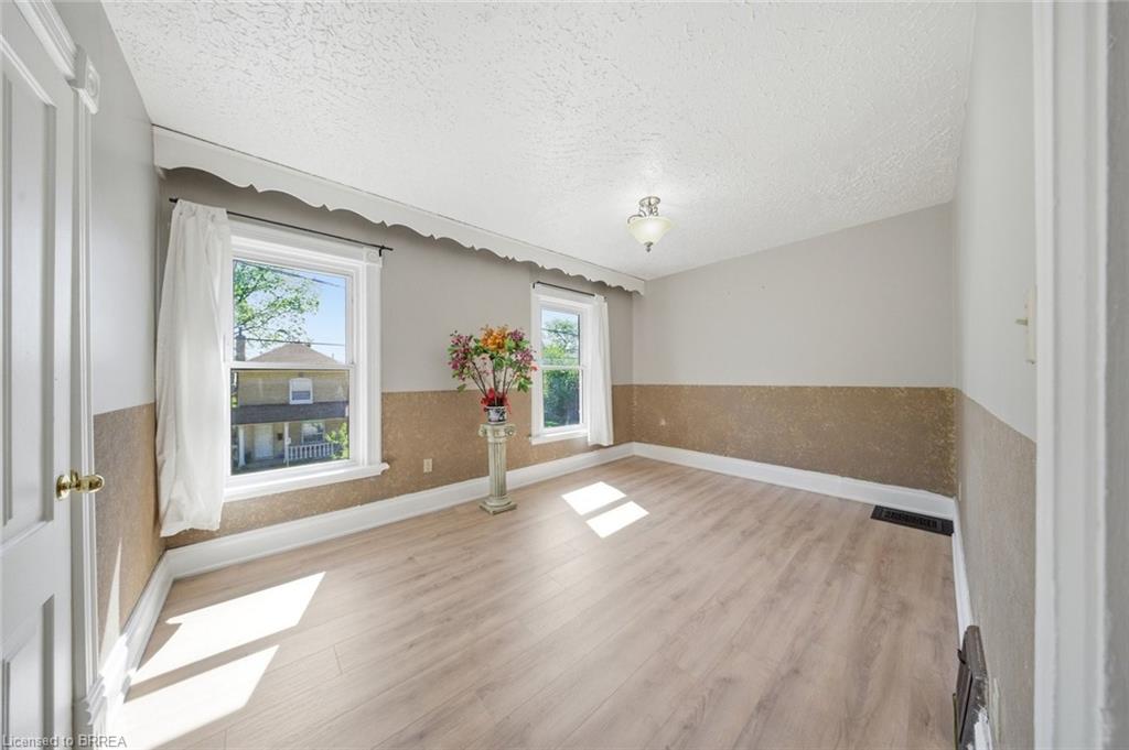 76 Brock Street Property Photo 18