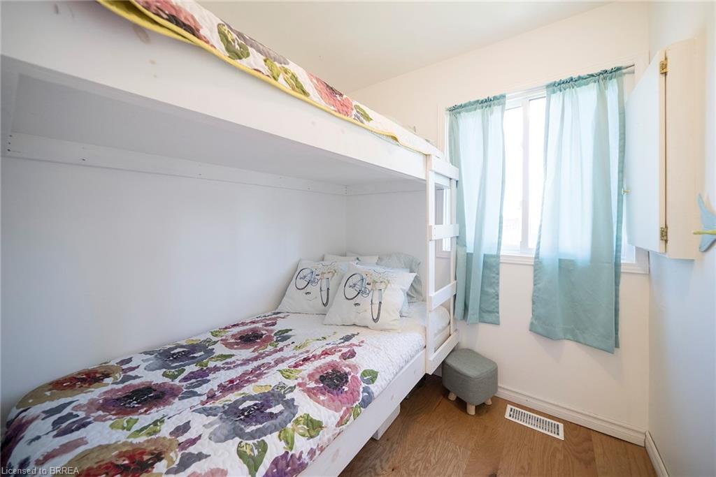 21 Ferris Street Property Photo 17