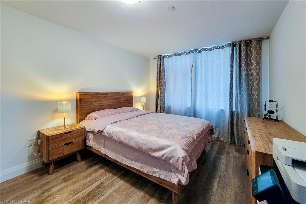 217-1 Redfern Avenue Property Photo 31