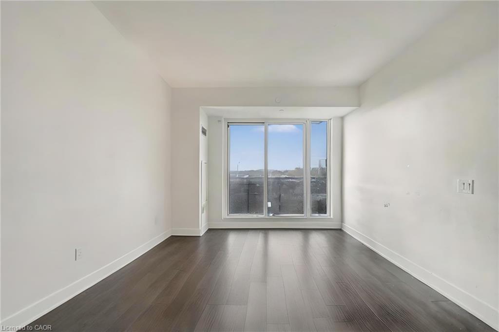 242-2450 Old Bronte Road Property Photo 8