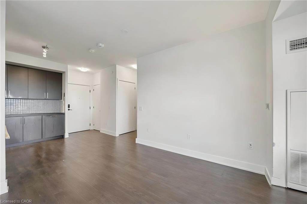 242-2450 Old Bronte Road Property Photo 10