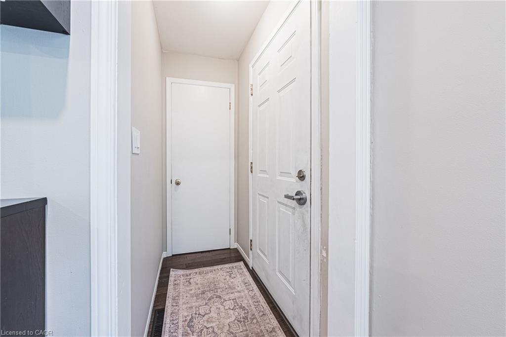 242 East 43rd Street Property Photo 5