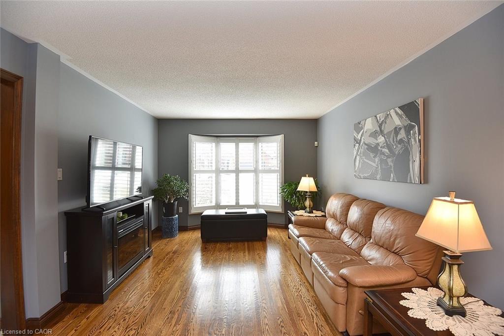 36 Tommar Place Property Photo 8