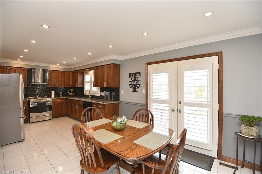 36 Tommar Place Property Photo 12