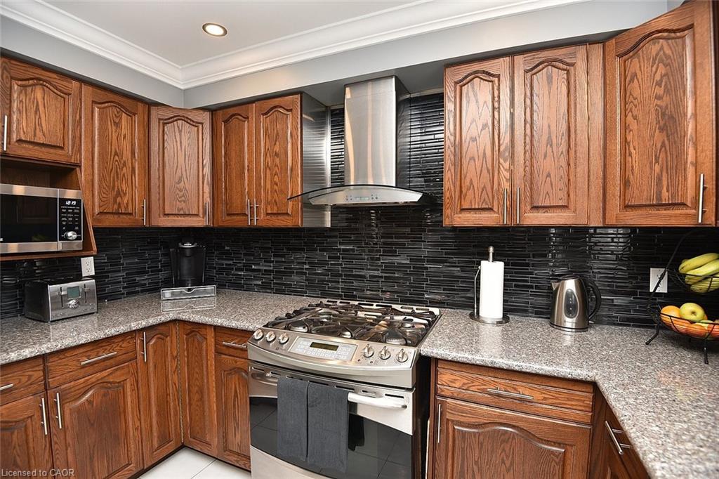 36 Tommar Place Property Photo 13