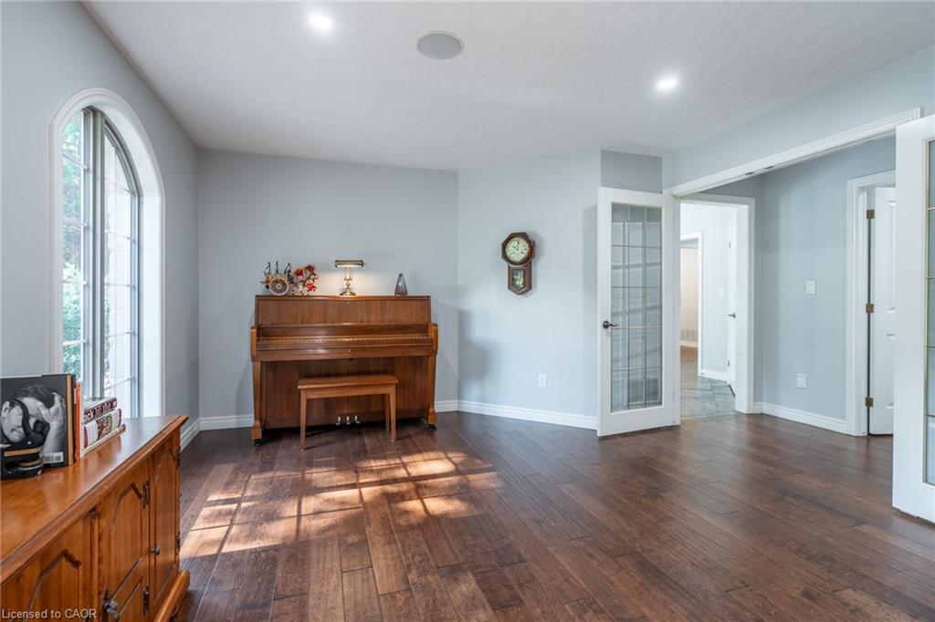 18 Westie Road Property Photo 28