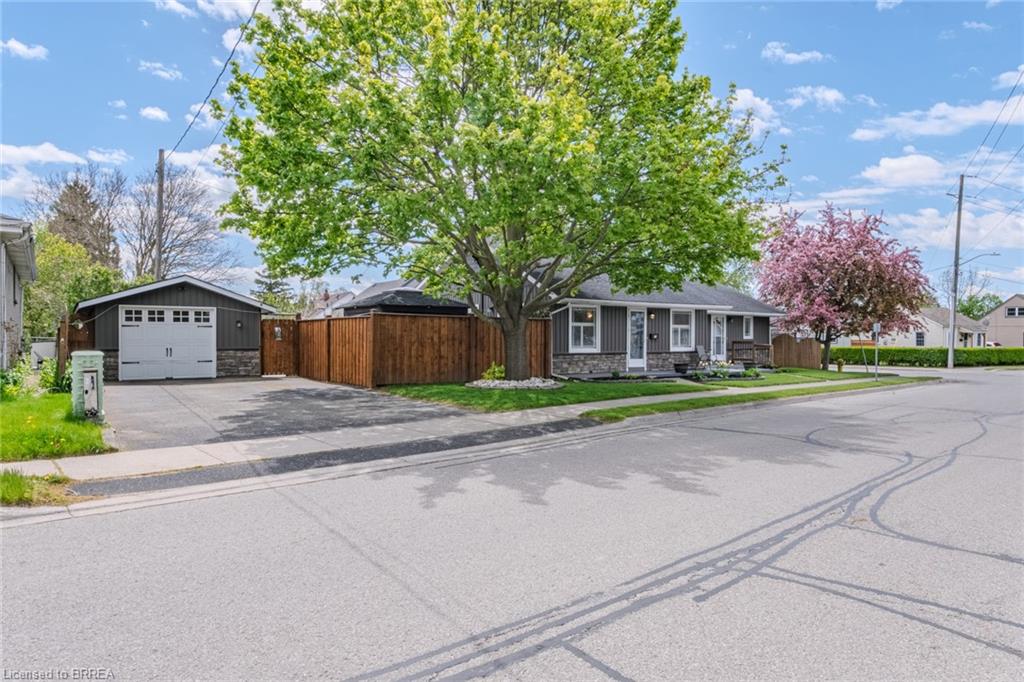 36 Crandell Avenue Property Photo 3
