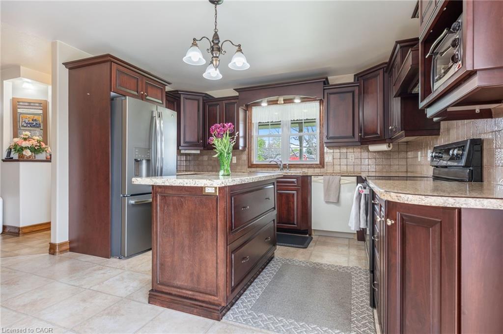 8984 Plank Road Property Photo 12