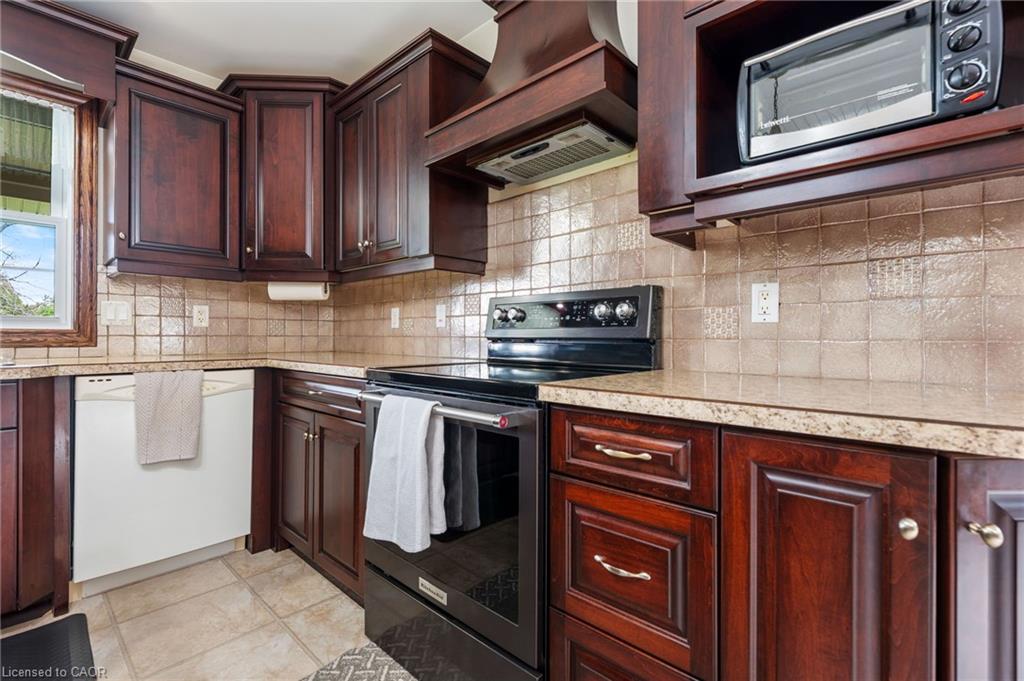 8984 Plank Road Property Photo 13