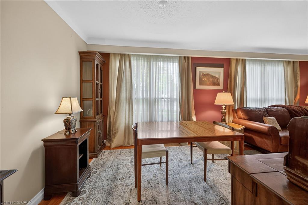 582 Woodview Road Property Photo 15