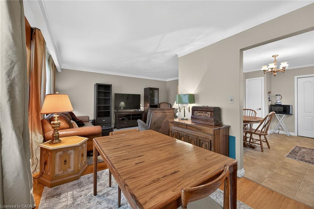 582 Woodview Road Property Photo 16