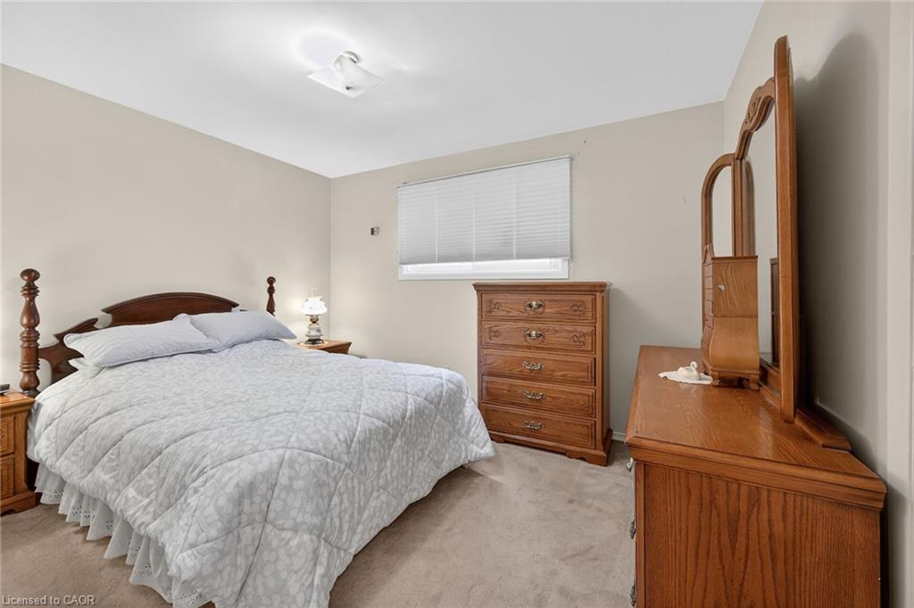 582 Woodview Road Property Photo 22