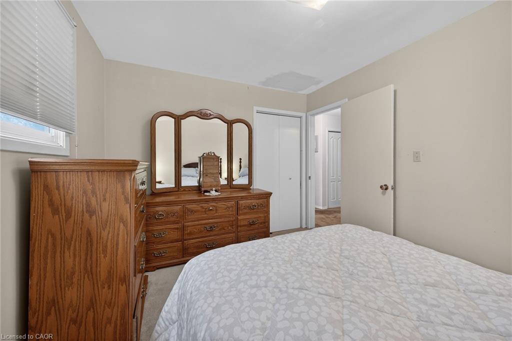582 Woodview Road Property Photo 24