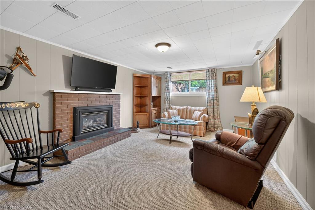 582 Woodview Road Property Photo 32