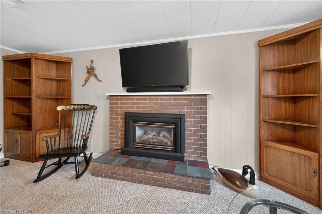 582 Woodview Road Property Photo 34