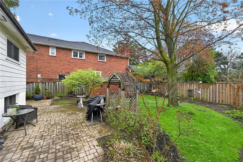 582 Woodview Road Property Photo 44