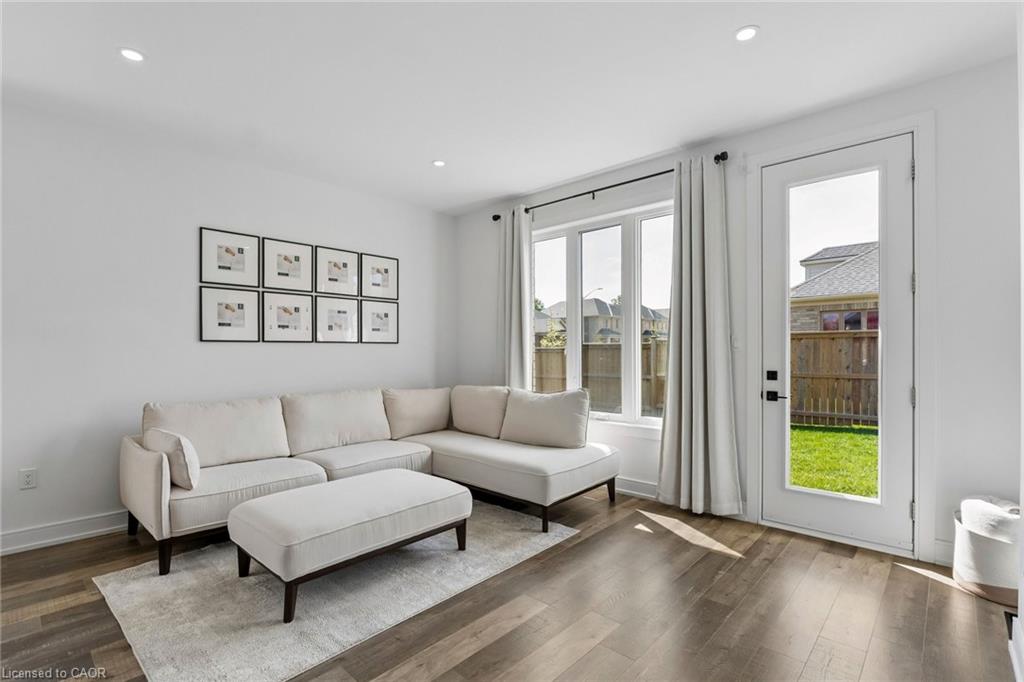31 Seaton Crescent Property Photo 12
