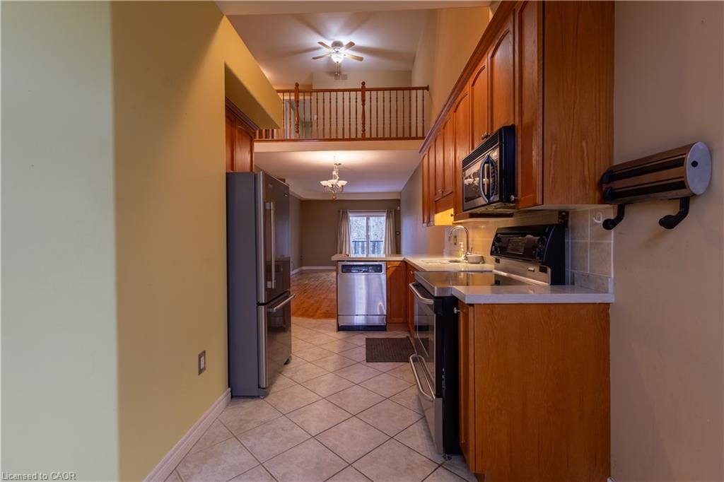 4066 Medland Drive Property Photo 6