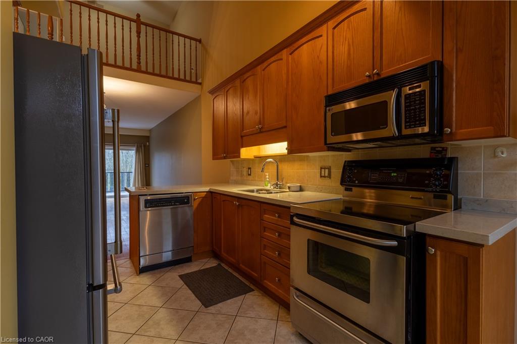 4066 Medland Drive Property Photo 7