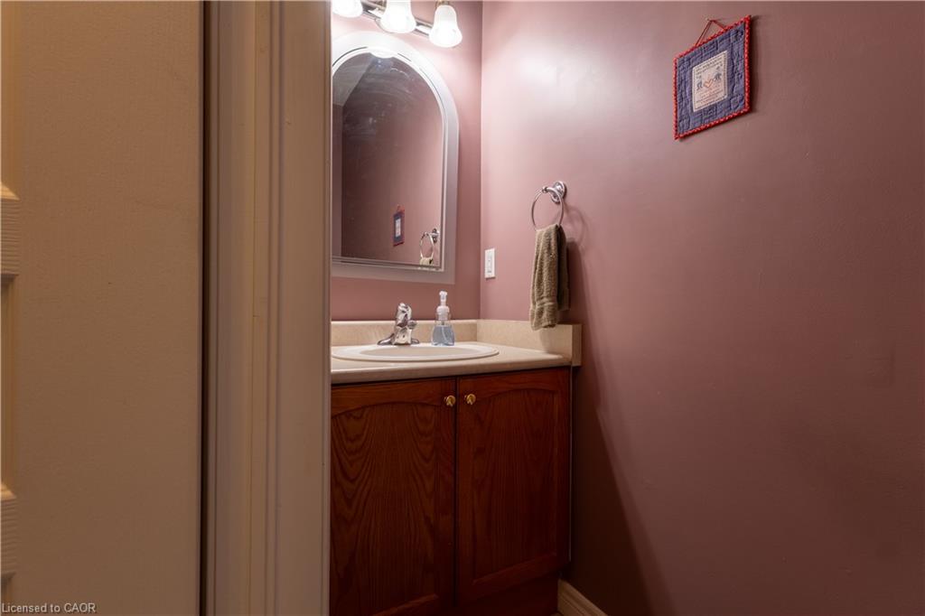 4066 Medland Drive Property Photo 15
