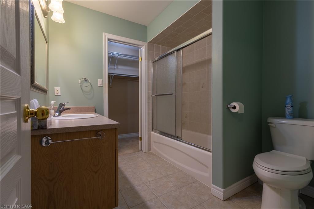 4066 Medland Drive Property Photo 25