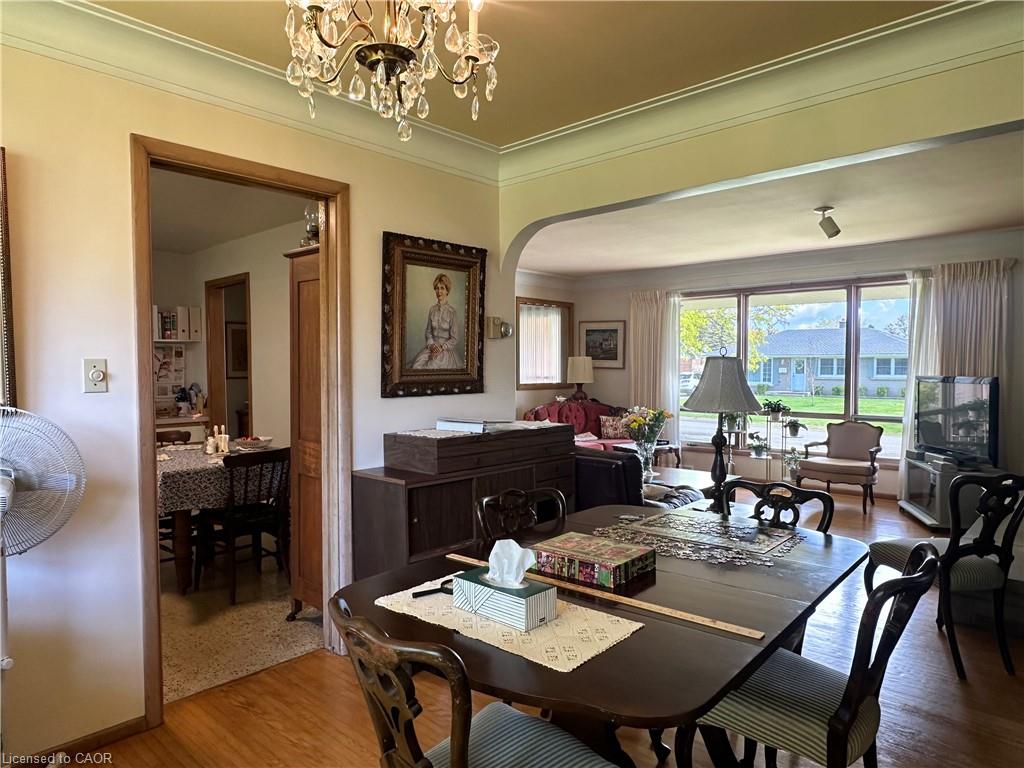 130 Gardiner Avenue E Property Photo 15