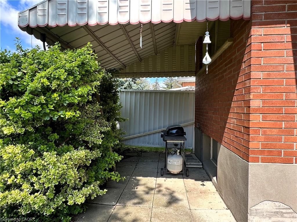 130 Gardiner Avenue E Property Photo 33