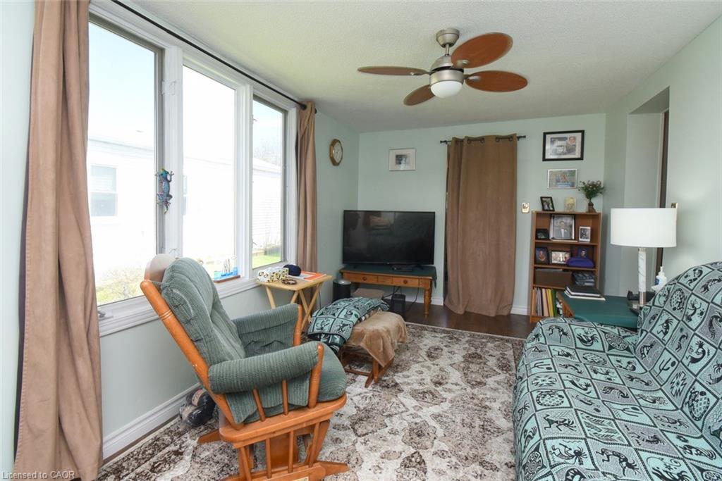 2490 Governors Road Property Photo 10