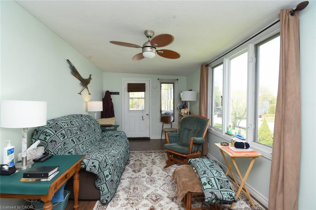 2490 Governors Road Property Photo 11