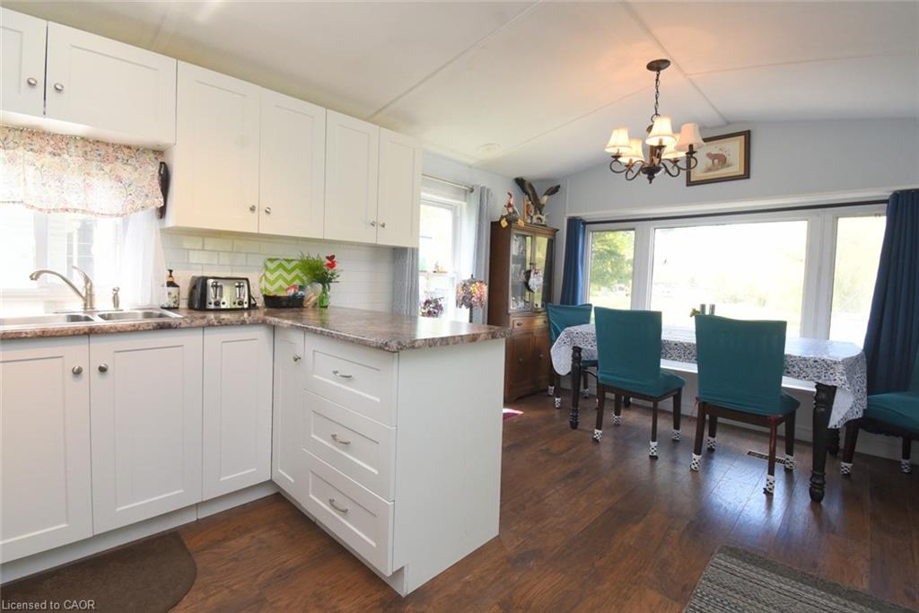 2490 Governors Road Property Photo 15