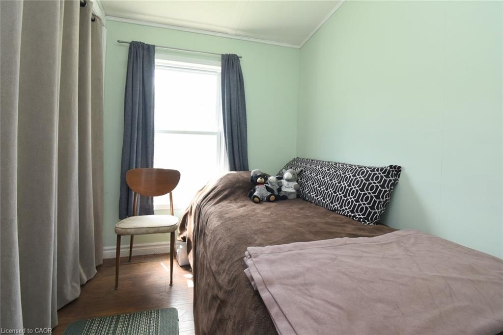 2490 Governors Road Property Photo 19