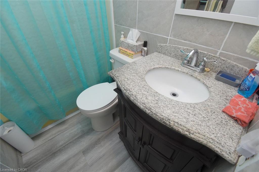 2490 Governors Road Property Photo 20