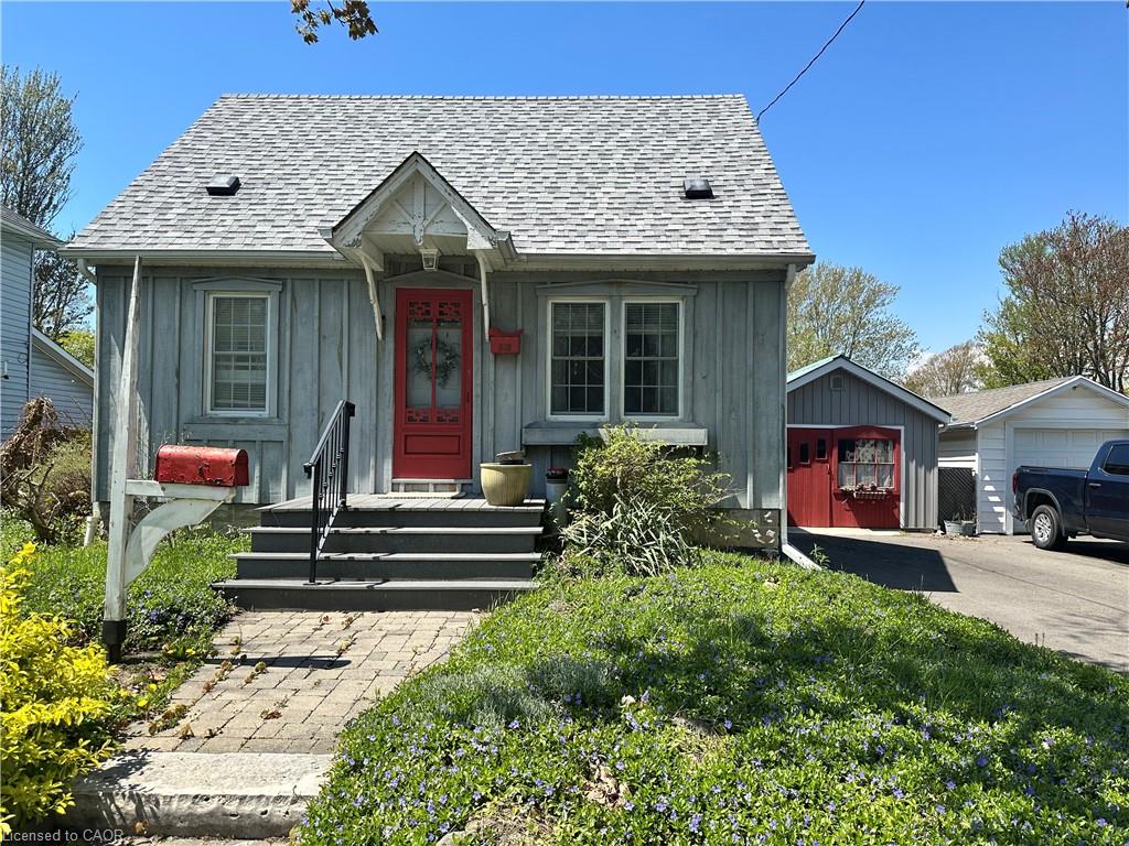 618 Pine Street Property Photo 2