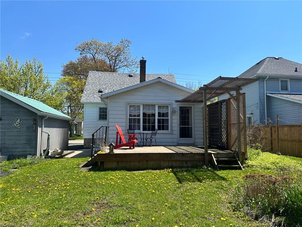 618 Pine Street Property Photo 3