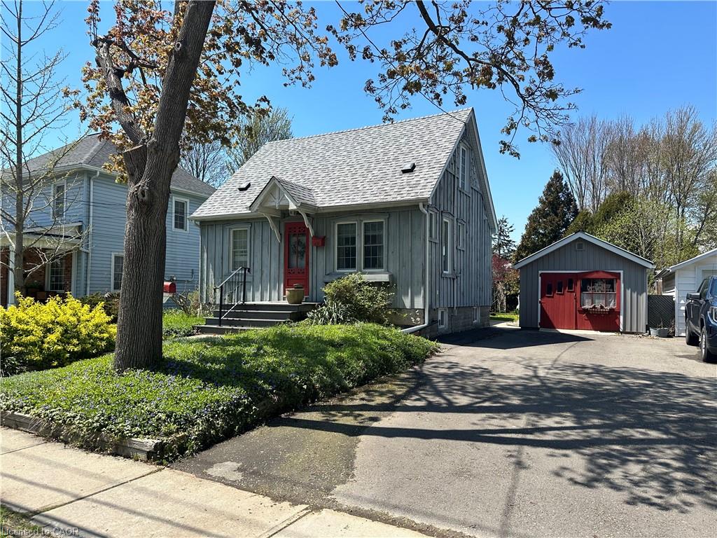 618 Pine Street Property Photo 6