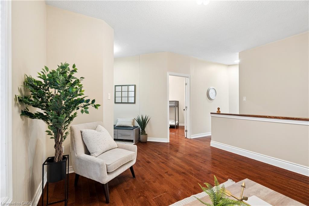 27 Spruce Boulevard Property Photo 6