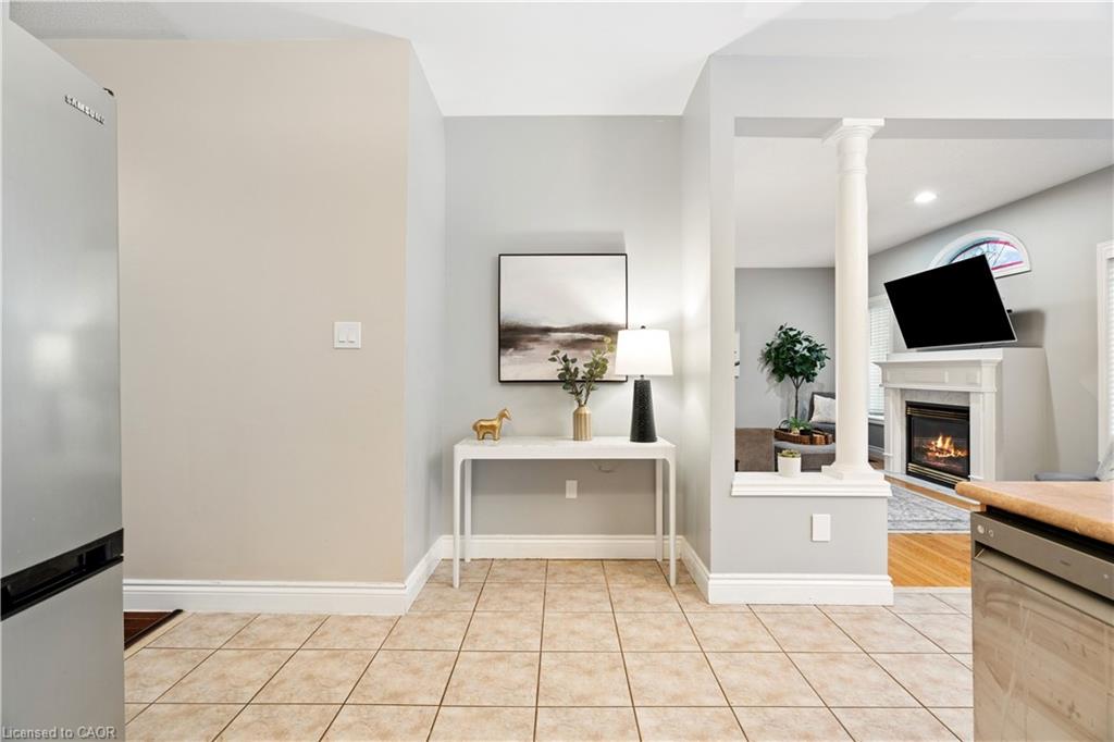 27 Spruce Boulevard Property Photo 9